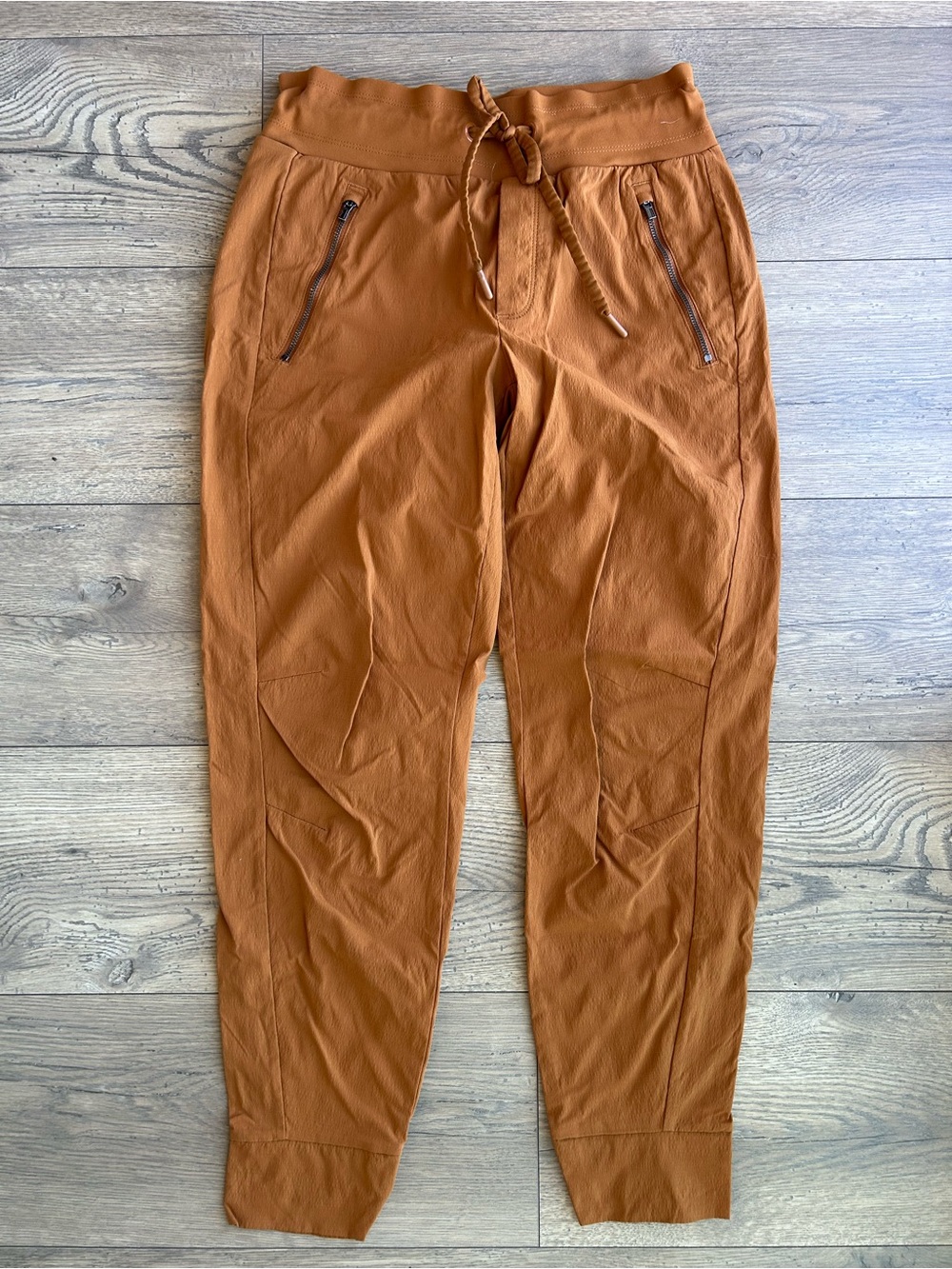 Athleta Trekker North Drawstring Joggers
